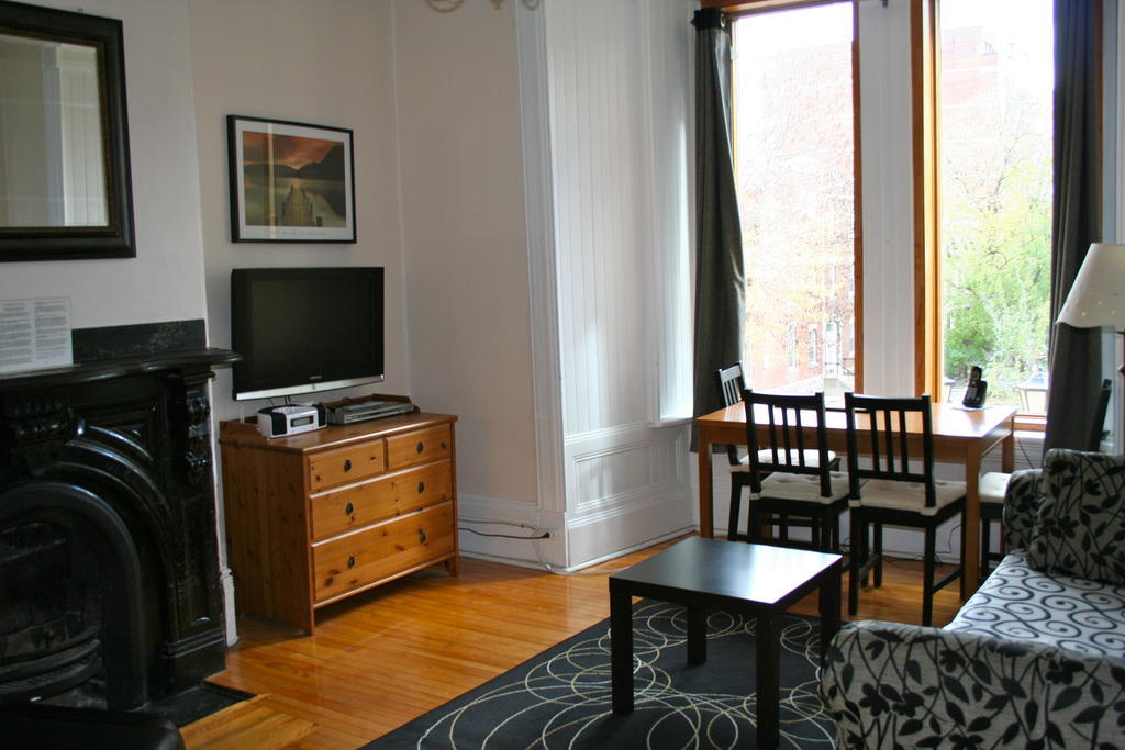 Gite University Bed And Breakfast 몬트리올 객실 사진