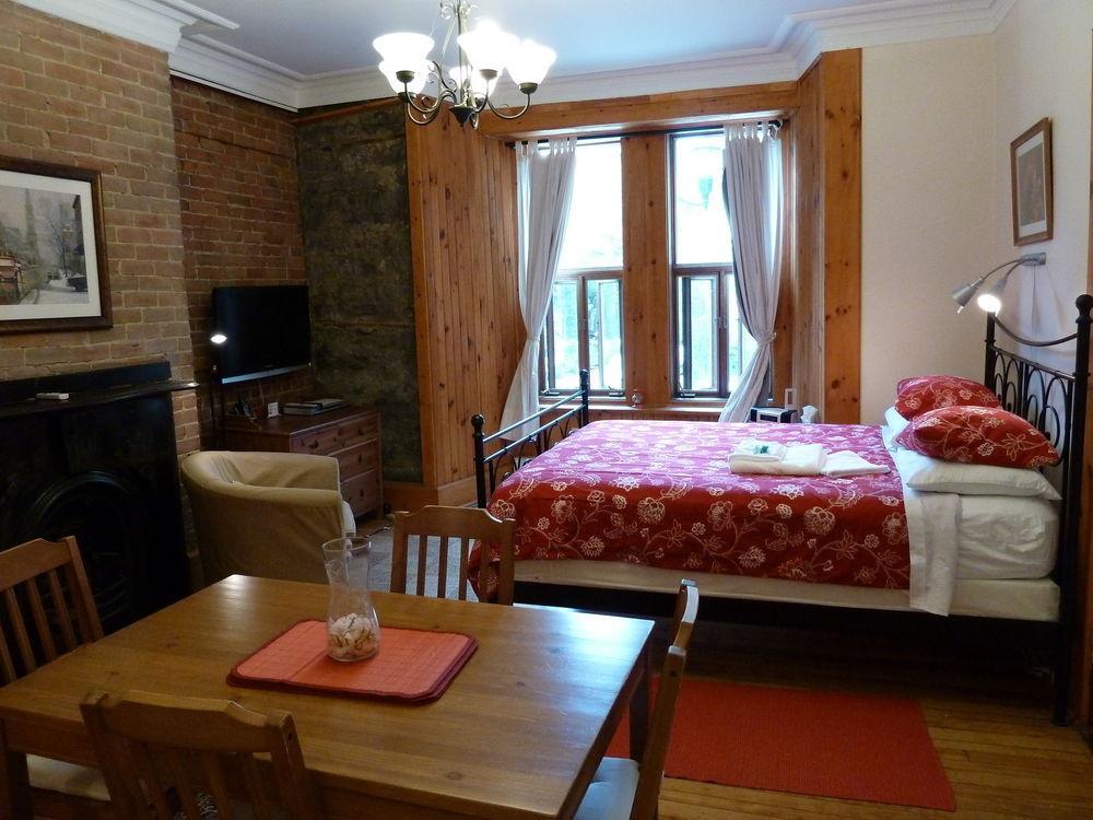 Gite University Bed And Breakfast 몬트리올 외부 사진
